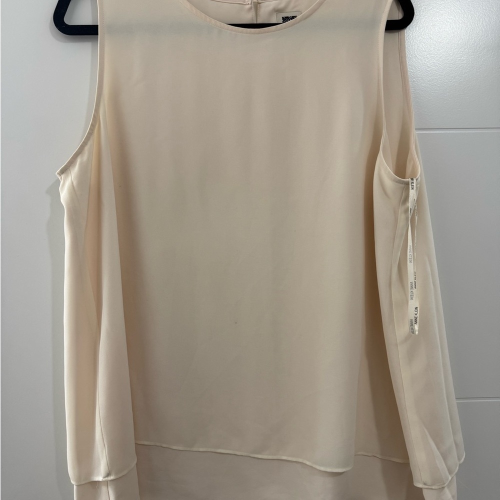 Anne Klein Cream Sleeveless Cut Out Blouse